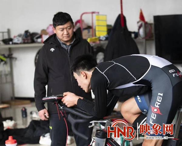 开云体育平台APP-球队备战焦点训练曝光,教练团队助力的简单介绍