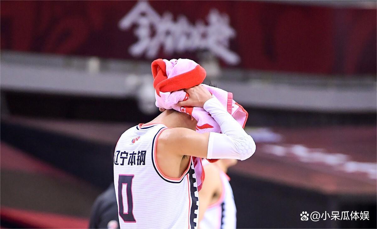 开云体育登录-深圳队完胜青岛队,陶汉林点燃赛场