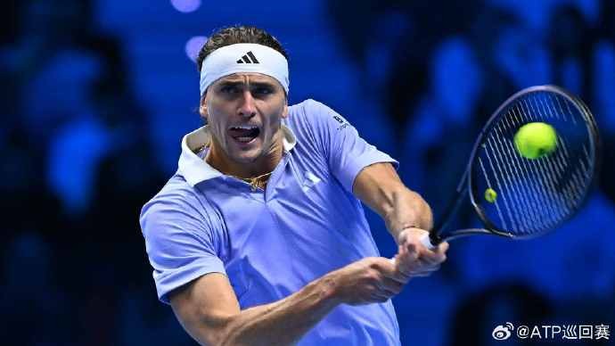 拉沃尔杯绝杀法网,兹维列夫统治全场 拉沃尔杯绝杀法网,兹维列夫统治全场