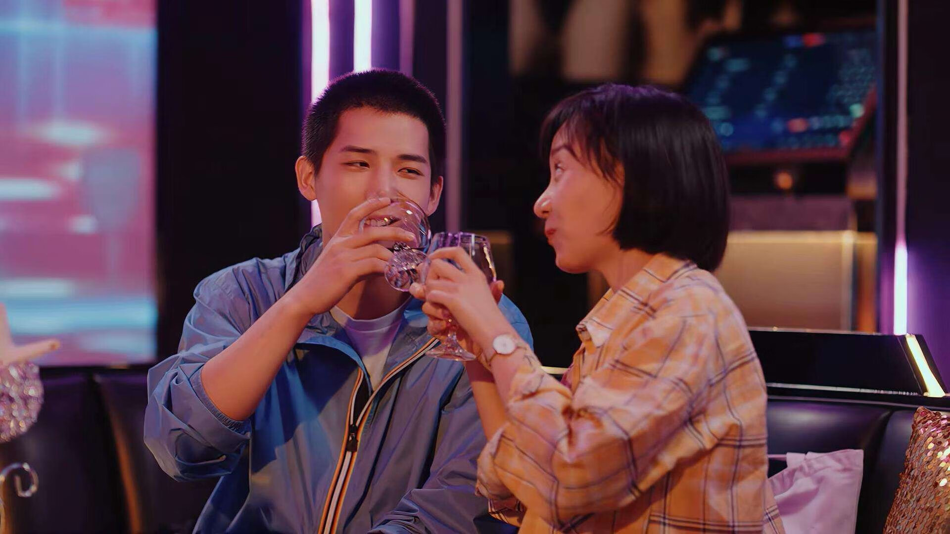 开云体育APP下载-绿茵场上的东决，智利铁血绞杀冰岛，一场南美烈焰与北欧寒冰的终极对话