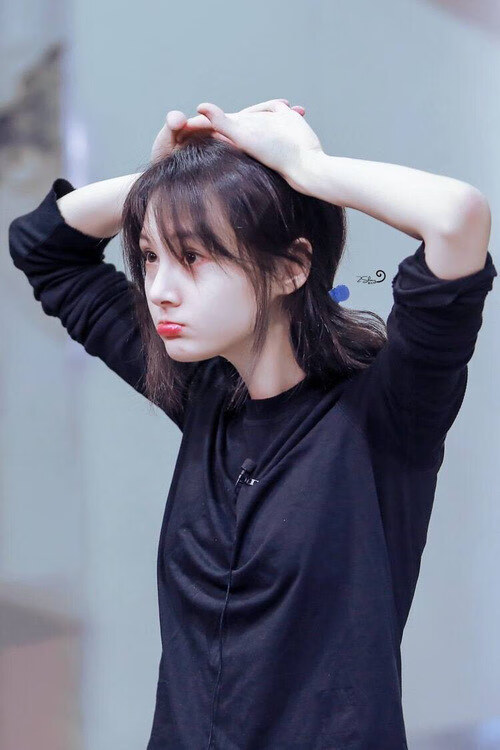 开云下载-锁死双探花,窒息式防守绞杀!热火变阵如棋,凯尔特人破局无方