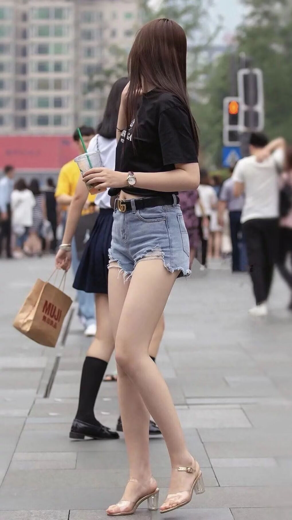 唯此一战,当贝恩在悬崖边撕掉水货标签,深圳队亲手浇灭雄鹿最后的幻想
